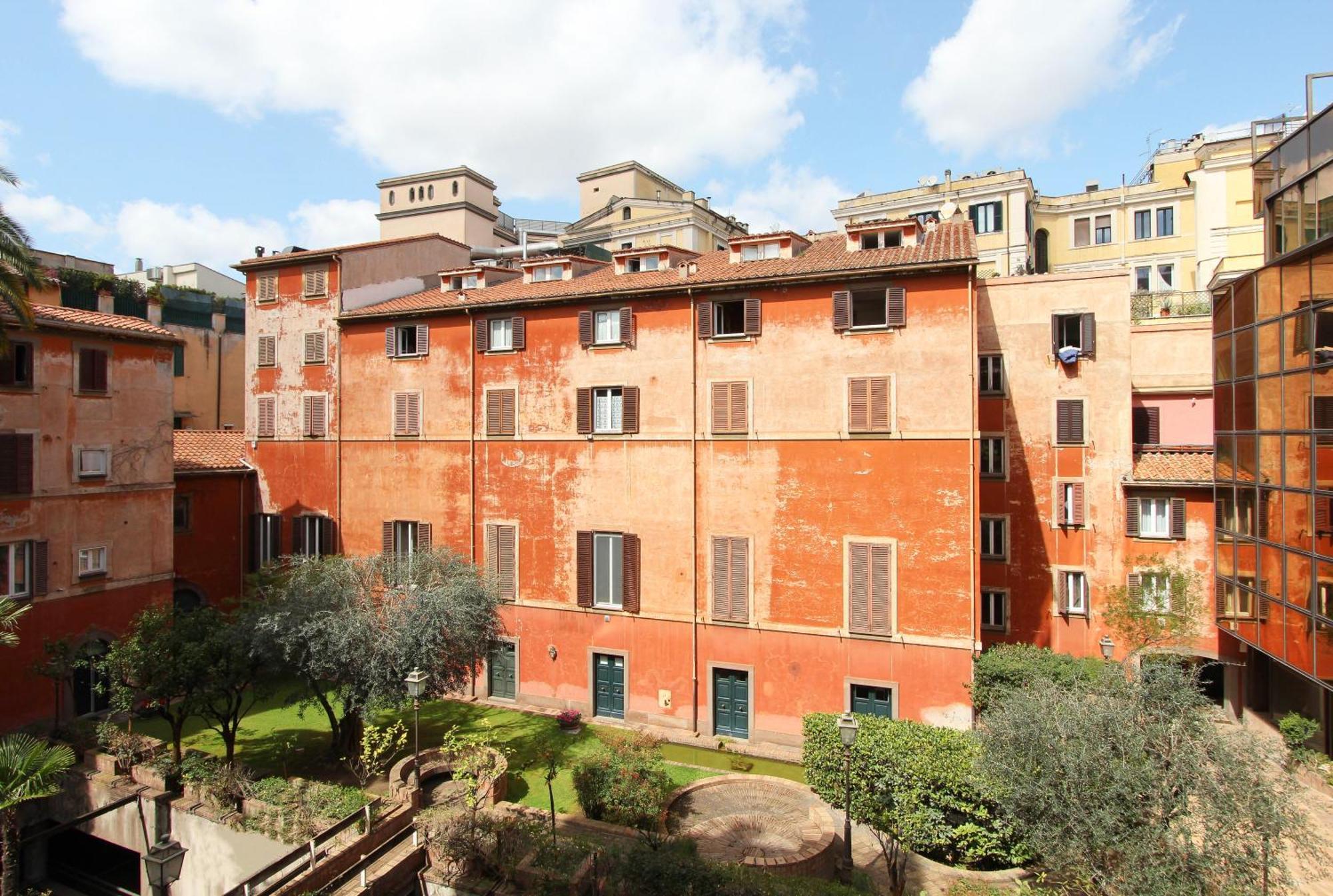 Saturno In Trevi Apartamento Roma Exterior foto